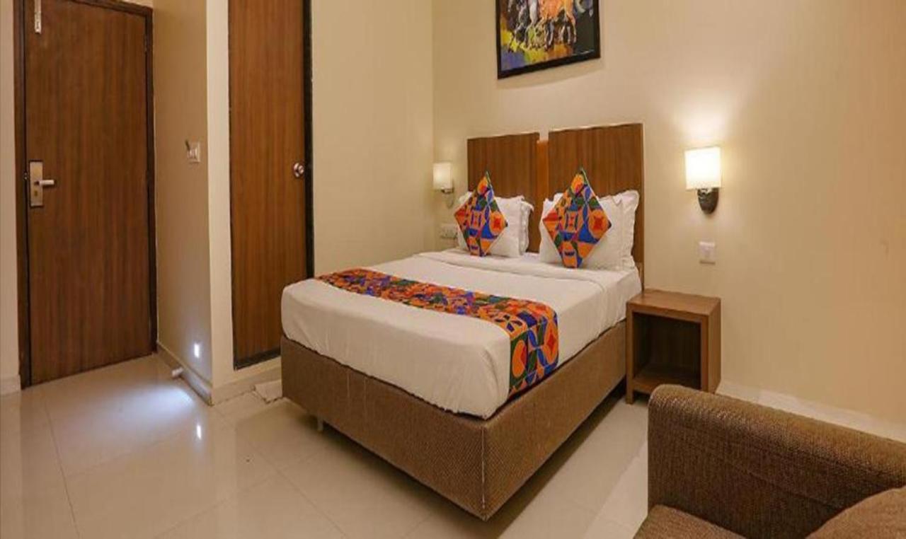 Fabhotel Royal International - Nr Mumbai International Airport Eksteriør billede